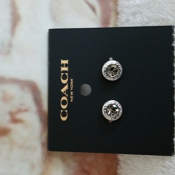 New Coach Open Circle Stud Earrings - Picture 1 of 6
